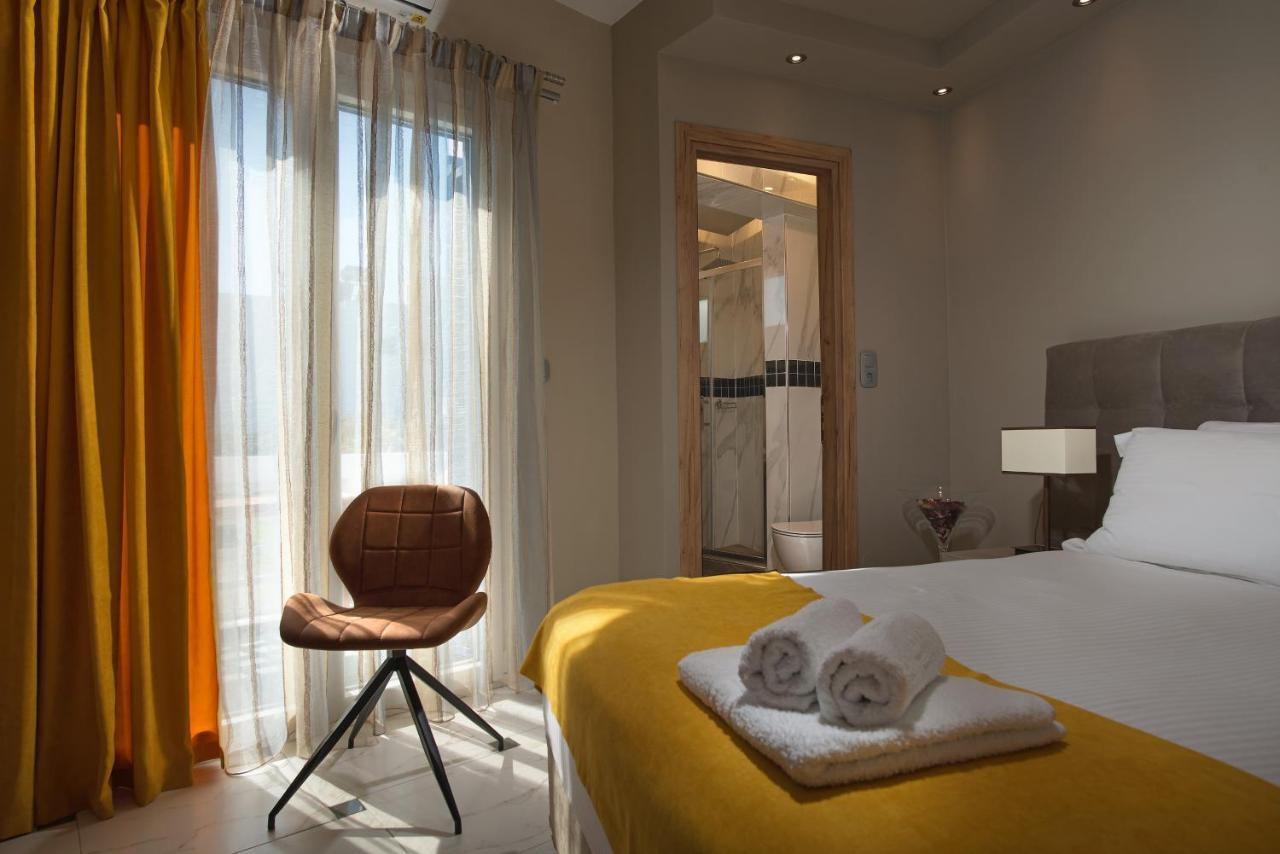 Angelica'S Deluxe Rooms In Adamas Exterior photo